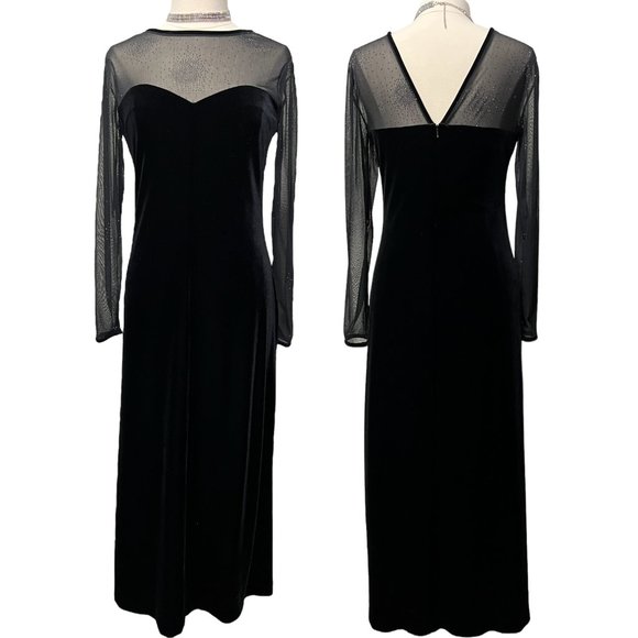 Robbie Bee Dresses & Skirts - Black velvet full length dress